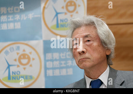 Tokyo, Giappone. Decimo gen, 2018. Ex primo ministro Koizumi partecipa a una conferenza stampa. Koizumi ha annunciato il 3 gennaio i suoi propri piani di presentare un disegno di legge in Parlamento per ridurre la dipendenza dall' energia nucleare. Credito: Aflo Co. Ltd./Alamy Live News Foto Stock