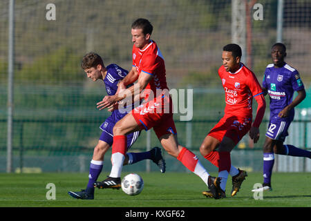 Spagna. Decimo gen, 2018. Robin van der Meer, Pieter Gerkens durante la partita amichevole tra FC Utrecht vs. RSC Anderlecht presso il La Manga Club, Murcia, Spagna. Il 10 gennaio del 2018. Credito: Gtres Información más Comuniación on line, S.L./Alamy Live News Foto Stock