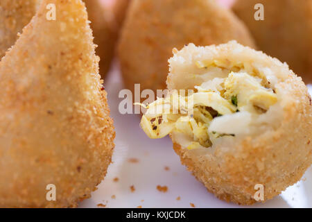 Coxinha, cibo brasiliano Foto Stock