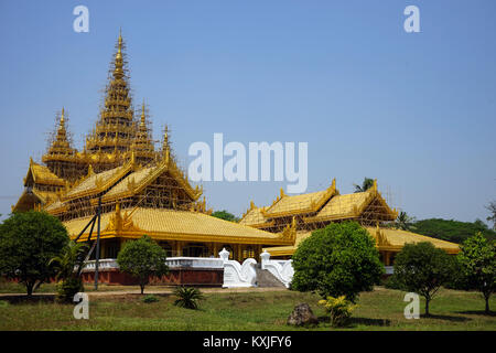BAGO, MYANMAR - circa aprile 2017 Kanbawzathadi Palace Foto Stock