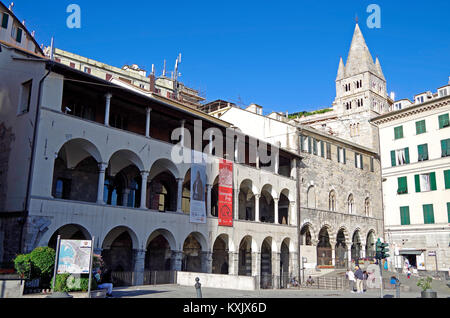La Commenda di San Giovanni d' Pré, a Genova, un complesso di edifici in stile romanico tra cui due chiese sovrapposte, un ospedale e un convento, Foto Stock