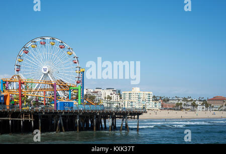 Sul Molo di Santa Monica a Los Angeles, California. Foto Stock