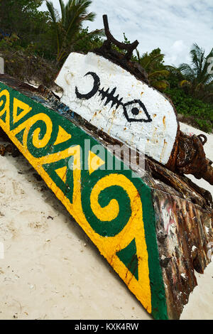 Serbatoio abbandonati, Flamenco Beach, Culebra, Puerto Rico Foto Stock