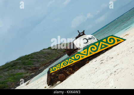 Serbatoio abbandonati, Flamenco Beach, Culebra, Puerto Rico Foto Stock