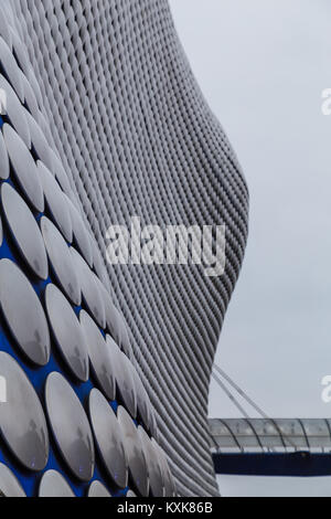 L'iconico Selfridges edificio nel cuore del centro cittadino di Birmingham. L'edificio, che fa parte del centro commerciale per lo shopping Bullring è stata completata in 2 Foto Stock