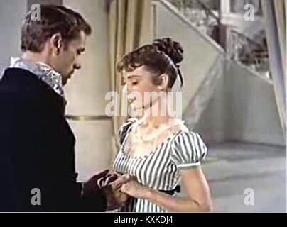 Audrey Hepburn ha interpretato il ruolo di Natasha Rostova nell'adattamento cinematografico del 1956 di "Guerra e pace" di Leo Tolstoy. Diretto da re Vidor, il film esplora le guerre napoleoniche e il loro impatto sull'aristocrazia russa. Foto Stock