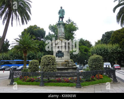 A Coruña - Jardín de Méndez Núñez - Monumento a Daniel Carballo 2 Foto Stock