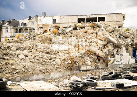 Una demolizione di un vecchio grande magazzino in Wetzlar, Germania Foto Stock