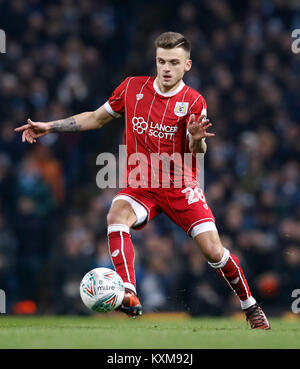 La città di Bristol di Jamie Paterson durante la Coppa Carabao Semi Finale, la prima gamba corrispondono all'Etihad Stadium e Manchester. Stampa foto di associazione. Picture Data: martedì 9 gennaio 2018. Vedere PA storia uomo Soccer City. Foto di credito dovrebbe leggere: Martin Rickett/filo PA. Restrizioni: solo uso editoriale nessun uso non autorizzato di audio, video, dati, calendari, club/campionato loghi o 'live' servizi. Online in corrispondenza uso limitato a 75 immagini, nessun video emulazione. Nessun uso in scommesse, giochi o un singolo giocatore/club/league pubblicazioni. Foto Stock