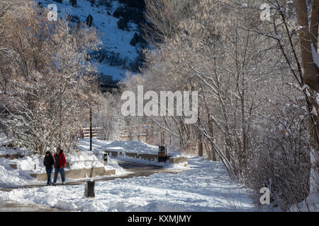 Glenwood Springs, Colorado - il Grizzly Creek Resto fermo sulla Interstate 70 in Glenwood Canyon. Foto Stock