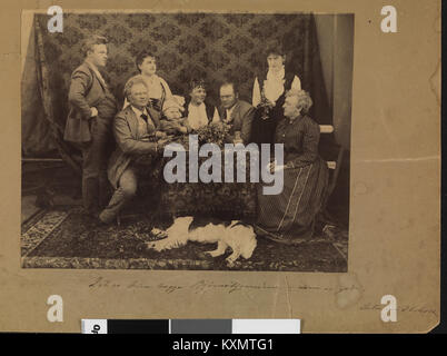 Bjørnson Bjørnstjerne sammen med peccato familie, Aulestad ca. 1891 - no-nb digifoto 20160712 00119 bldsa BB1499 Foto Stock