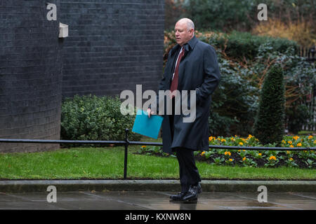 Londra, Regno Unito. Xi gen, 2018. Jeffrey Sprecher, fondatore, Presidente e CEO di Intercontinental Exchange (ICE) e Presidente del New York Stock Exchange, arriva a Downing Street per un incontro tra il primo ministro Theresa Maggio e i dirigenti delle principali società finanziarie destinate a dare a quest'ultima una visione più chiara delle implicazioni della Gran Bretagna è uscire dall'Unione europea. Credito: Mark Kerrison/Alamy Live News Foto Stock