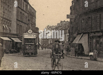 Una vista dettagliata di Place aux Gueldres e Rue de Paris a Saint-Denis, Francia, che mostra strade, edifici e layout urbano durante i primi anni del XX secolo. Foto Stock