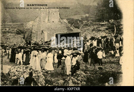 Cérémonie religieuse sur les Ruines de la cathédrale de Saint-Pierre Foto Stock