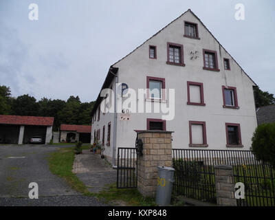 Fotografia di Bolesławiec, Polonia, sezione AB. 083, che mette in evidenza la disposizione delle strade, l'architettura degli edifici e l'ambiente urbano locale. Foto Stock