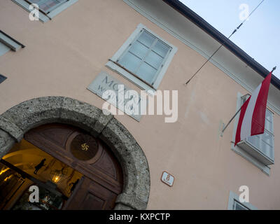 SALISBURGO, AUSTRIA - 05 DICEMBRE 2017: Mozart Residence (Mozart-Wohnhaus) - 8 Makartplat. Ora un museo Foto Stock