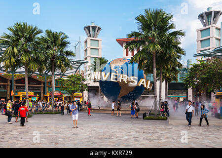 SINGAPORE - Ottobre 17, 2014: Universal Studios di Singapore è un parco a tema situato all'interno di Resorts World Sentosa sull'Isola di Sentosa, Singapore. Foto Stock