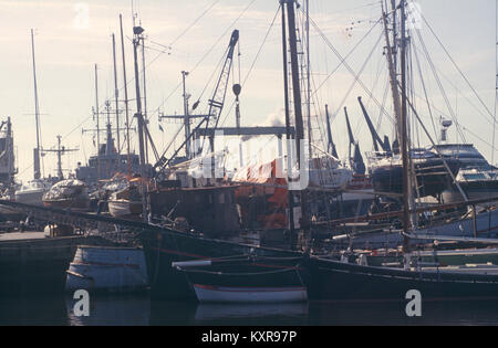 Il cambiamento di uso del suolo disindustrializzazione nella darsena del Port Harbour area, Ipswich, Suffolk, Inghilterra, Regno Unito degli anni novanta 29 Marzo 1994 Foto Stock