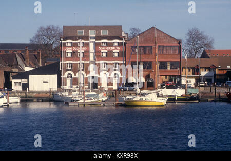 Il cambiamento di uso del suolo disindustrializzazione nella darsena del Port Harbour area, Ipswich, Suffolk, Inghilterra, Regno Unito degli anni novanta 29 Marzo 1994 Foto Stock