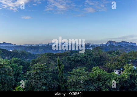 Paesaggio tranquillo intorno a un Hpa, Myanmar Foto Stock