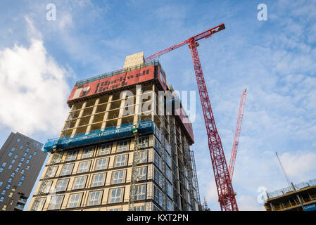 La costruzione in Blackwall, pioppo, Londra. Blackwall raggiungere, nuovo sviluppo residenziale vicino a Canary Wharf station wagon, DLR station e Mercato di Billingsgate. Foto Stock