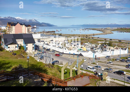 Ushuaia, Argentina - 28 Ottobre 2013: il vecchio cimitero comunale si trova nel centro di Ushuaia. Foto Stock