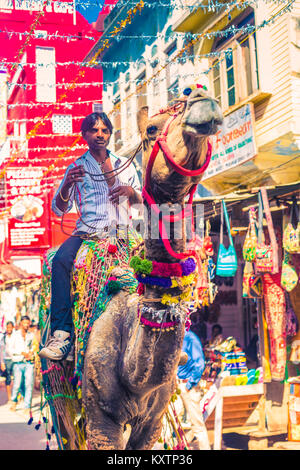 Pushkar, Rajasthan, India - Holi festival 2016 © Sauriêl Ltd | Samantha Scholl | fb.com/SaurielPhotography | www.saurielcreative.com Foto Stock