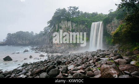 Cascata in Jeju Island, Corea del Sud Foto Stock