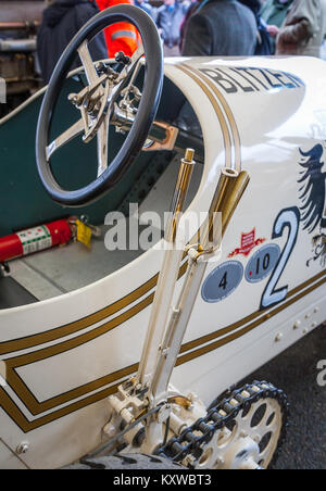 1909 Benz 200HP 'Blitzen Benz' GRRC LXXV Assemblea dei soci, Goodwood, West Sussex Foto Stock