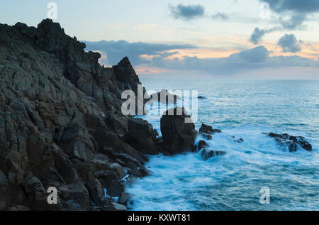 Hella Punto vicino Gwennap testa in West Cornwall Foto Stock