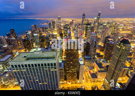 Chicago City vista dal ponte di osservazione del John Hancock Center Foto Stock