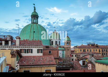 La cupola di San Simeon Piccolo la Chiesa sul Canal Grande in Veneto, Venezia, Italia, Europa Foto Stock