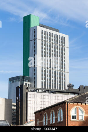 Alto edificio in Leeds City Centre. Yorkshire. Regno Unito Foto Stock