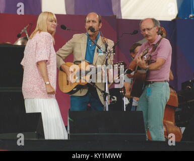 Peter Paul e Mery amnesty benifit concerto NJ 6/15/86 Foto Michael Brito Foto Stock