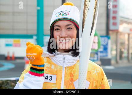 Incheon, Corea del Sud. Il 12 gennaio, 2017. Shizuka Arakawa, Jan 12, 2018 : Shizuka Arakawa, Giapponese figura skater chi è il 2006 campione olimpico e il 2004 campione del mondo, assiste una torcia relè del 2018 PyeongChang Olimpiadi invernali di Incheon, a ovest di Seoul, Corea del Sud. Credito: Lee Jae-Won/AFLO/Alamy Live News Foto Stock