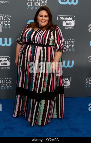 Beverly Hills, Stati Uniti d'America. Xi gen, 2018. Chrissy Metz assiste la XXIII edizione critica' Choice Awards a Barker Hangar di Santa Monica, Los Angeles, Stati Uniti d'America, il 11 gennaio 2018. Credito: Hubert Boesl - nessun filo SERVICE - Credit: Hubert Boesl/dpa/Alamy Live News Foto Stock