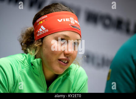 Ruhpolding in Germania. Xii gen, 2018. Atleta tedesco Laura Dahlmeier parla ad una conferenza stampa in occasione della Coppa del Mondo di Biathlon a Ruhpolding, Germania, 12 gennaio 2018. Credito: Sven Hoppe/dpa/Alamy Live News Foto Stock