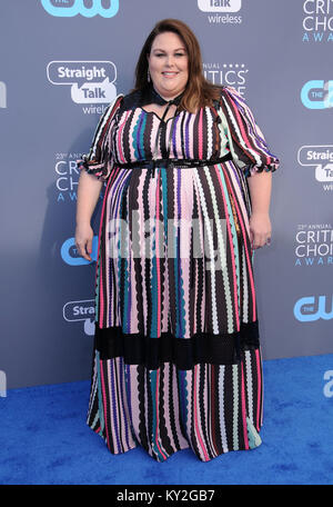 Santa Monica, CA, Stati Uniti d'America. Xi gen, 2018. 11 Gennaio 2018 - Santa Monica, California - Chrissy Metz. Xxiii edizione critica' Choice Awards tenutosi a Barker Hangar. Photo credit: Birdie Thompson/AdMedia Credito: Birdie Thompson/AdMedia/ZUMA filo/Alamy Live News Foto Stock