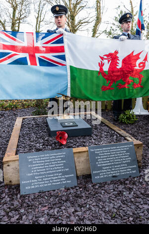 Llanystumdwy, Gwynedd, Regno Unito. Xii gen, 2018. Regno Unito. La RAF, il Lord Luogotenente di Gwynedd, Gwynedd consiglio e Galles ricorda commemorare il Primo Ministro David Lloyd George's 1917 la decisione di creare il primo al mondo indipendente di Air Force nel 1918. Credito: Michael Gibson/Alamy Live News Foto Stock