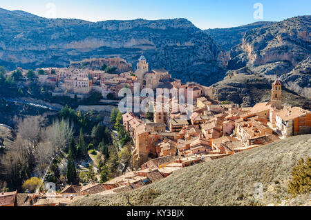 Vedute aeree di Albarracín nella contea di Aragona, Spagna Foto Stock