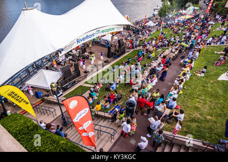 Il gusto dei Caraibi & Festival Jerk Mortensen Riverfront Plaza   Hartford, Connecticut, Stati Uniti d'America Foto Stock