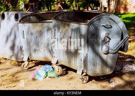 L'immondizia storage, spazzatura storage in acciaio inossidabile può garbage Foto Stock