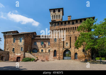 Il castello medievale di pozzolo formigaro, ora Municipio del comune Foto Stock