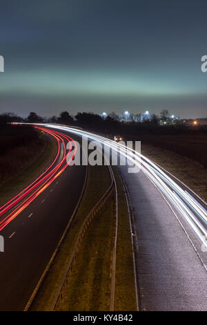 Sentieri di luce dell'A189 Foto Stock