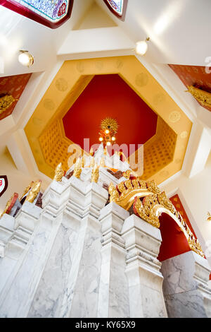 CHIANG RAI, Tailandia - 21 dicembre 2017: vista interna del Sinakarintra Stit Mahasantikhiri Pagoda è in Doi Mae Salong, Chiang Rai Thailandia. Si tratta di molto Foto Stock