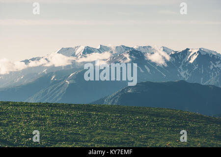 Montagne Paesaggio sereno di viaggio vista panoramica Foto Stock