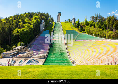 INNSBRUCK, Austria - 22 Maggio 2017: Il Bergisel Sprungschanze Stadion è una ski jumping hill Stadium si trova in Bergisel a Innsbruck in Austria Foto Stock