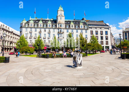 OSLO, Norvegia - 20 luglio 2017: il Grand Hotel di Oslo, Norvegia. Il Grand Hotel è meglio conosciuta come la sede annuale del vincitore del Premio Nobel per la pace. Foto Stock