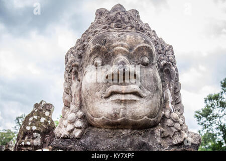 Statua in Angkor Thom Cambogia Foto Stock