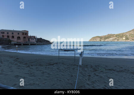 Vista sulla spiaggia di Levanto nelle 5 terre della Liguria Foto Stock